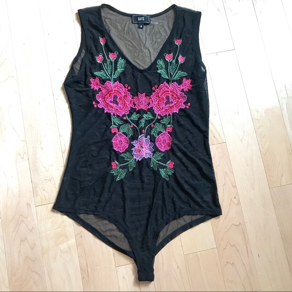 NWOT 🌸 Floral Embroidered Have Mesh Bodysuit